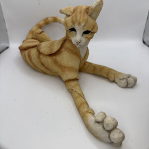 A Breed Apart Marmalade #70405 ceramic Figurine Orange Cat country artists tabby